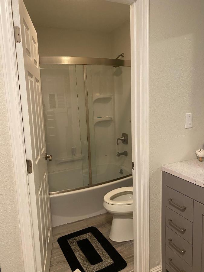 Private Room In Los Angeles With Ac, Strong Wifi, Smart Tv, Work Desk Near Sofi Stadium Extérieur photo