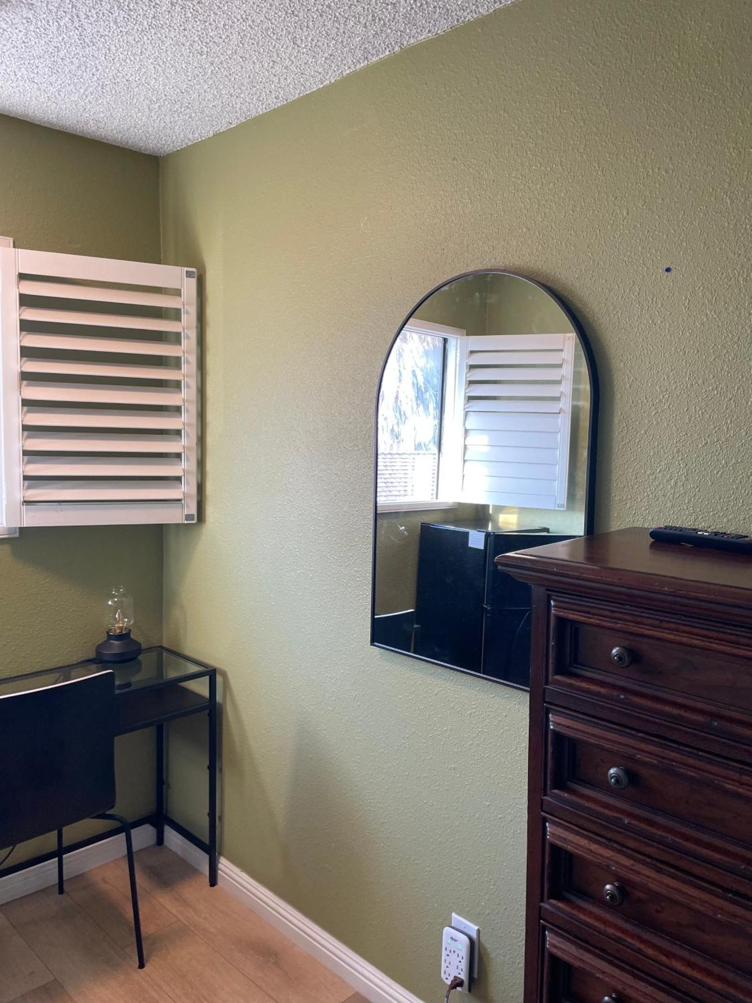 Private Room In Los Angeles With Ac, Strong Wifi, Smart Tv, Work Desk Near Sofi Stadium Extérieur photo