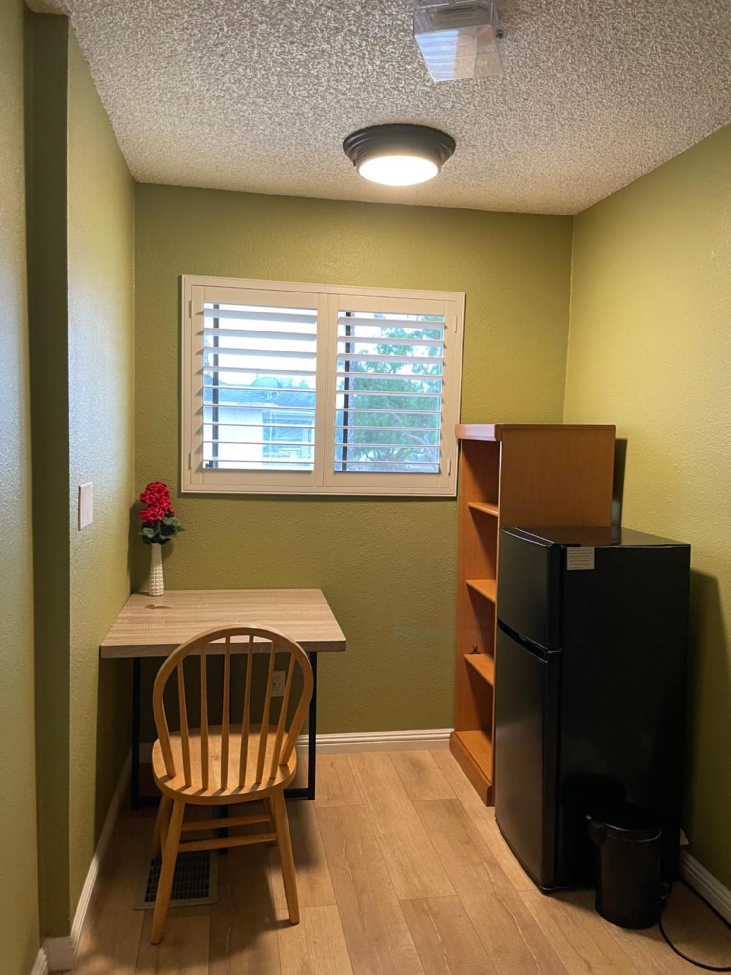 Private Room In Los Angeles With Ac, Strong Wifi, Smart Tv, Work Desk Near Sofi Stadium Extérieur photo